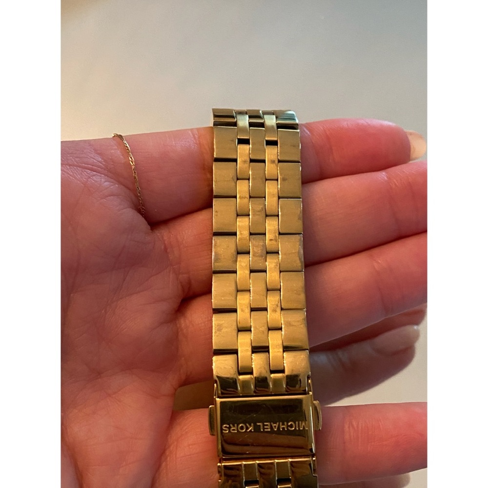 MK Watch - Picture 4 of 5